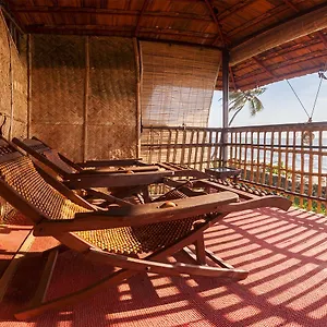https://colonels-beach-villa.kerala-hotels.net